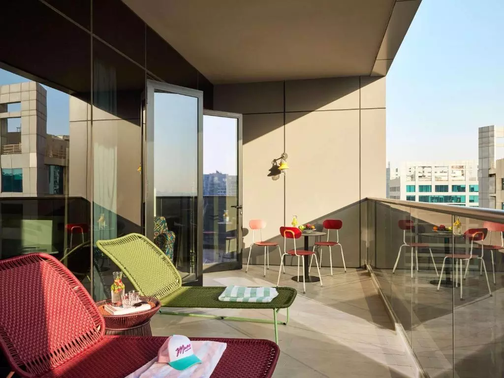 تراس هتل ماما شلتر